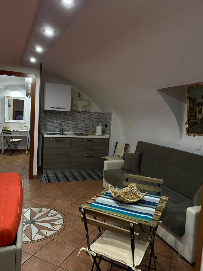 Home In Love: Balconcino Spaccanapoli 外观 照片